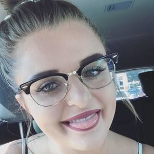 Meet your Posher, Shayna